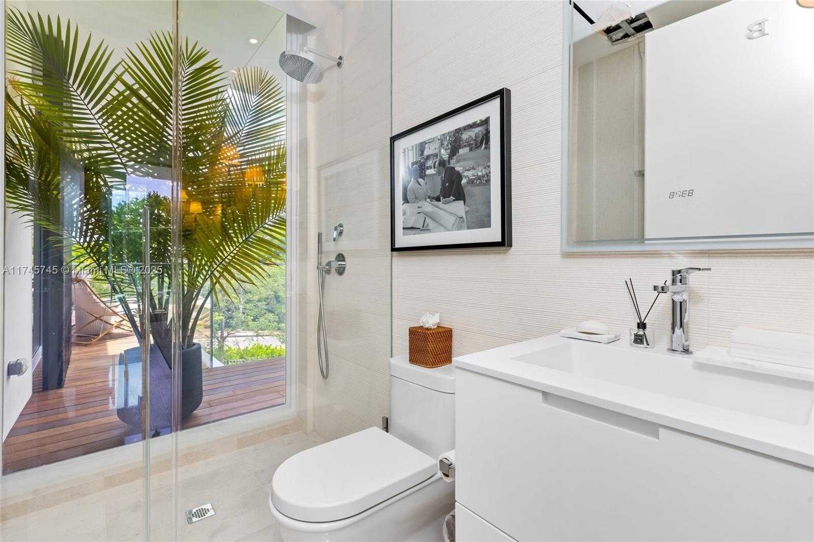 Small Image of 810 WEST 47TH CT - THE RITZ CARLTON MIAMI BEACH, Miami Beach Number 28