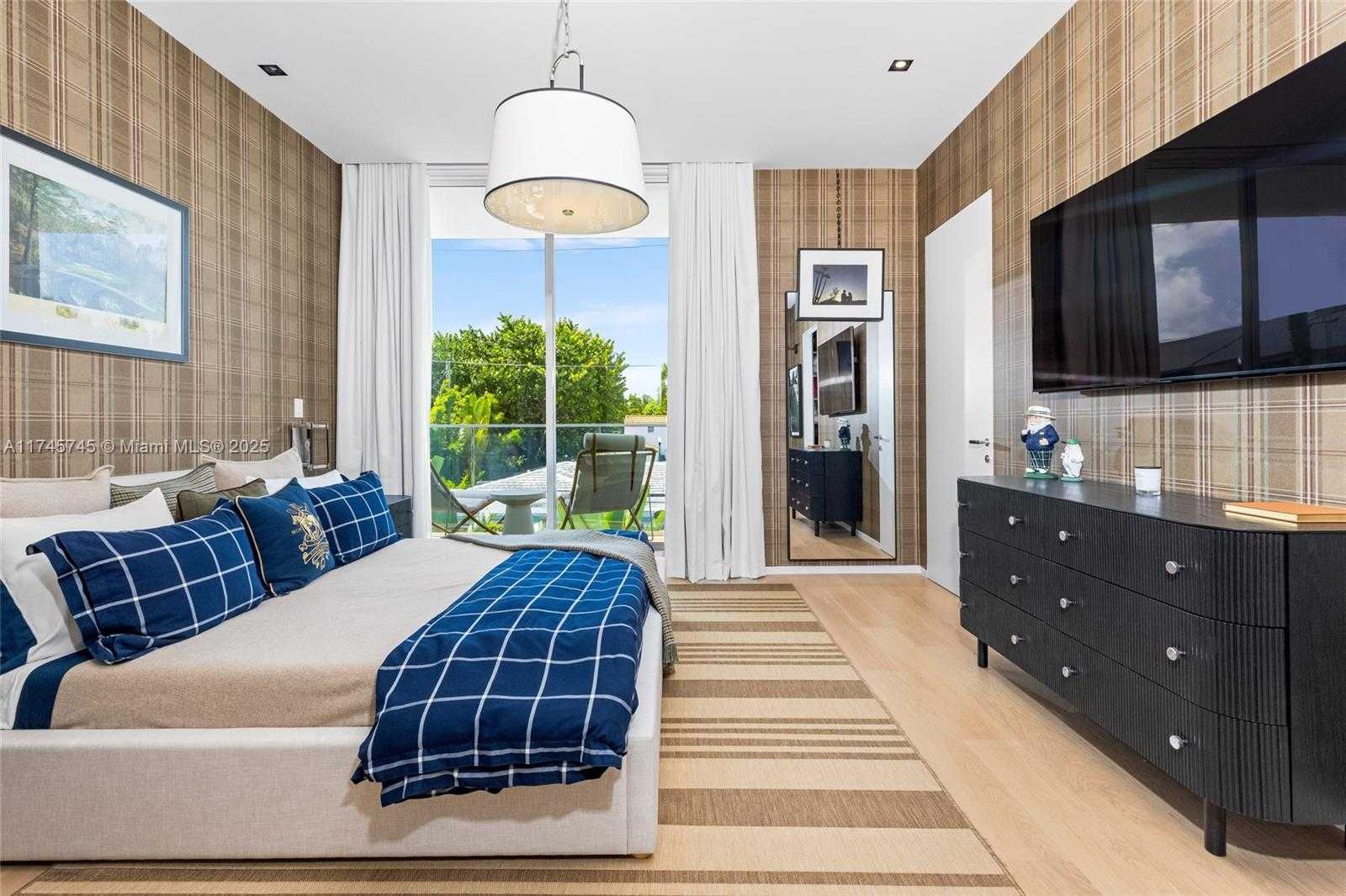 Small Image of 810 WEST 47TH CT - THE RITZ CARLTON MIAMI BEACH, Miami Beach Number 29