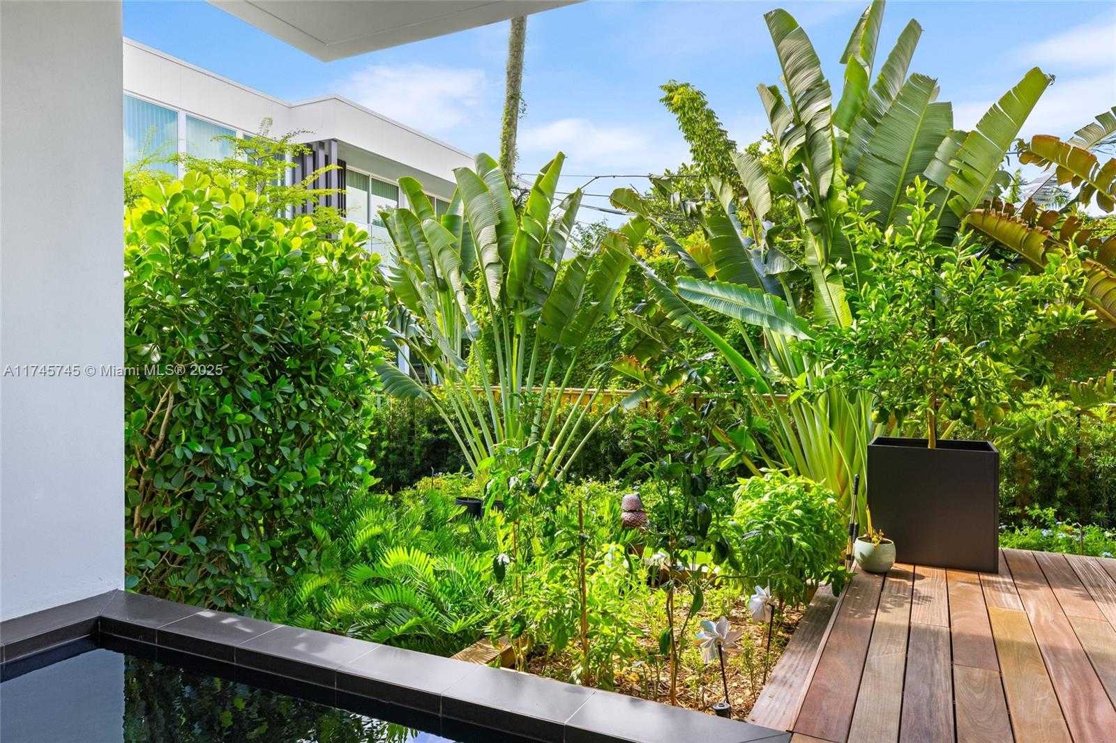 Small Image of 810 WEST 47TH CT - THE RITZ CARLTON MIAMI BEACH, Miami Beach Number 40