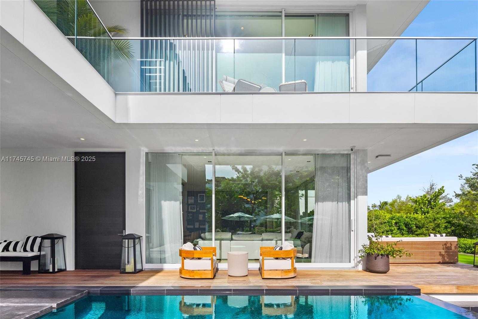 Small Image of 810 WEST 47TH CT - THE RITZ CARLTON MIAMI BEACH, Miami Beach Number 41