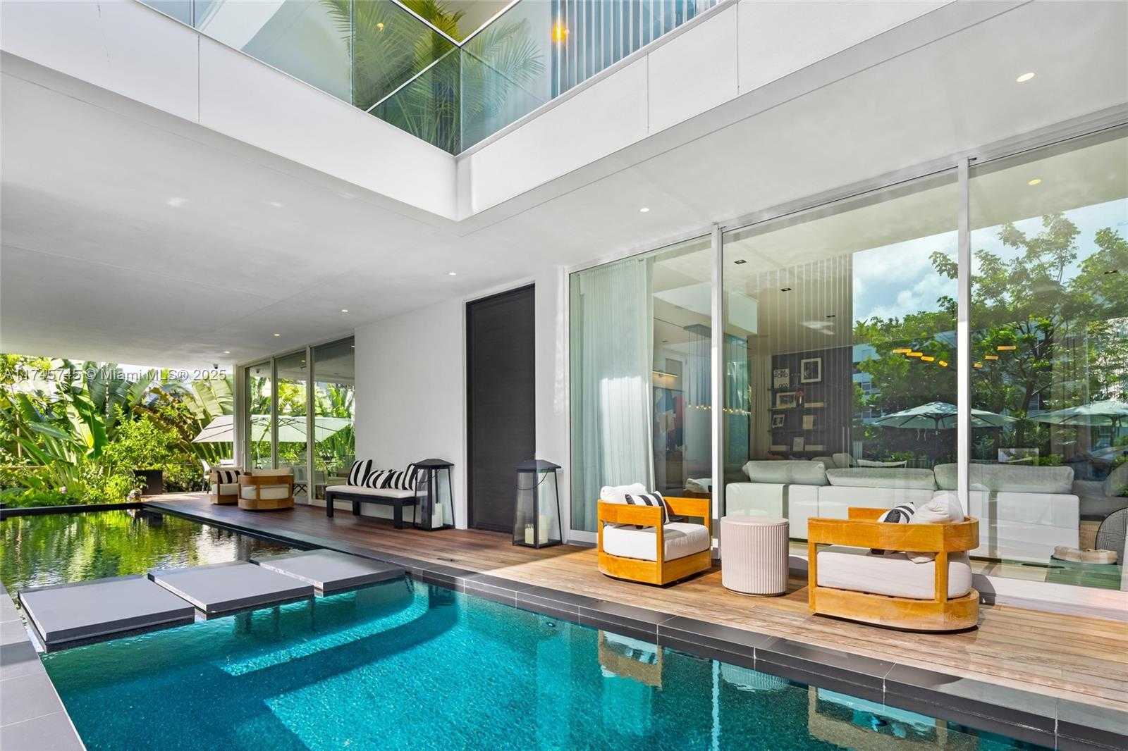 Small Image of 810 WEST 47TH CT - THE RITZ CARLTON MIAMI BEACH, Miami Beach Number 43