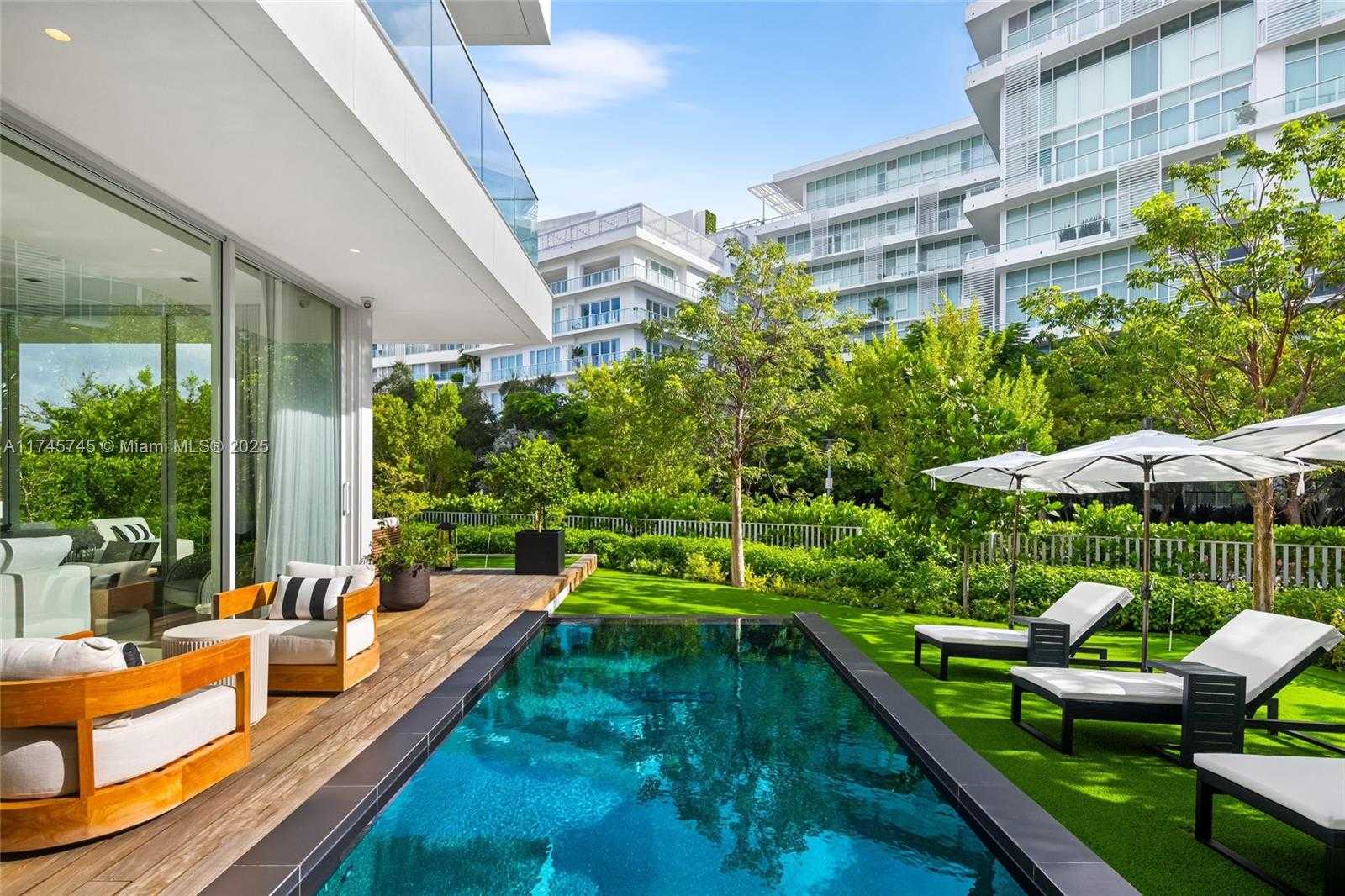 Small Image of 810 WEST 47TH CT - THE RITZ CARLTON MIAMI BEACH, Miami Beach Number 44