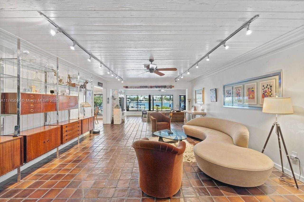 Small Image of 765 NORTH SHORE DR, Miami Beach Number 24