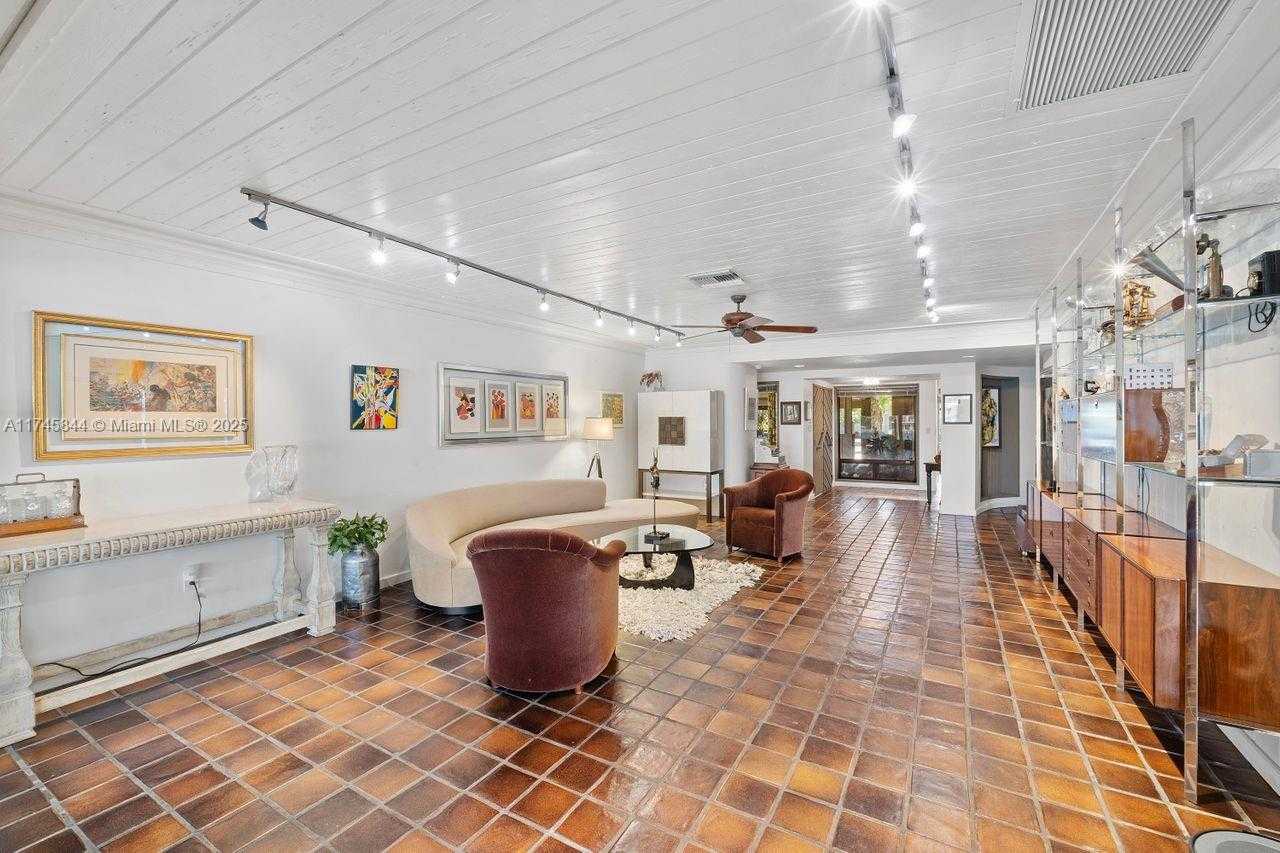 Small Image of 765 NORTH SHORE DR, Miami Beach Number 25
