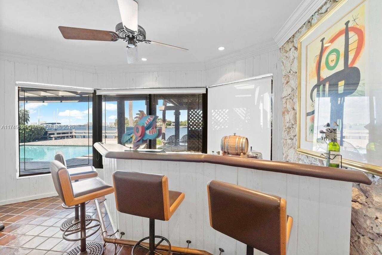 Small Image of 765 NORTH SHORE DR, Miami Beach Number 29