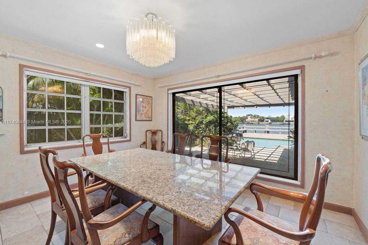 Small Image of 765 NORTH SHORE DR, Miami Beach Number 35