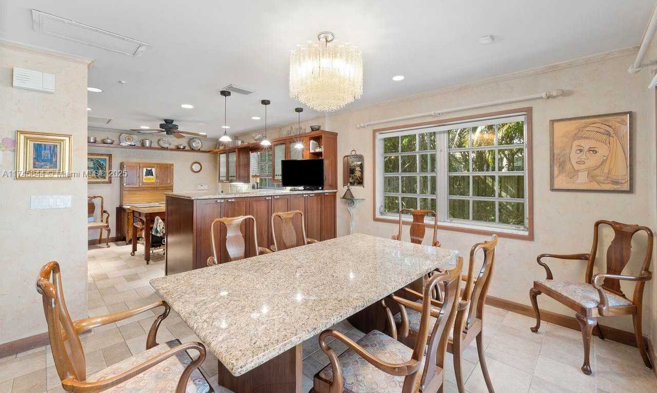 Small Image of 765 NORTH SHORE DR, Miami Beach Number 36