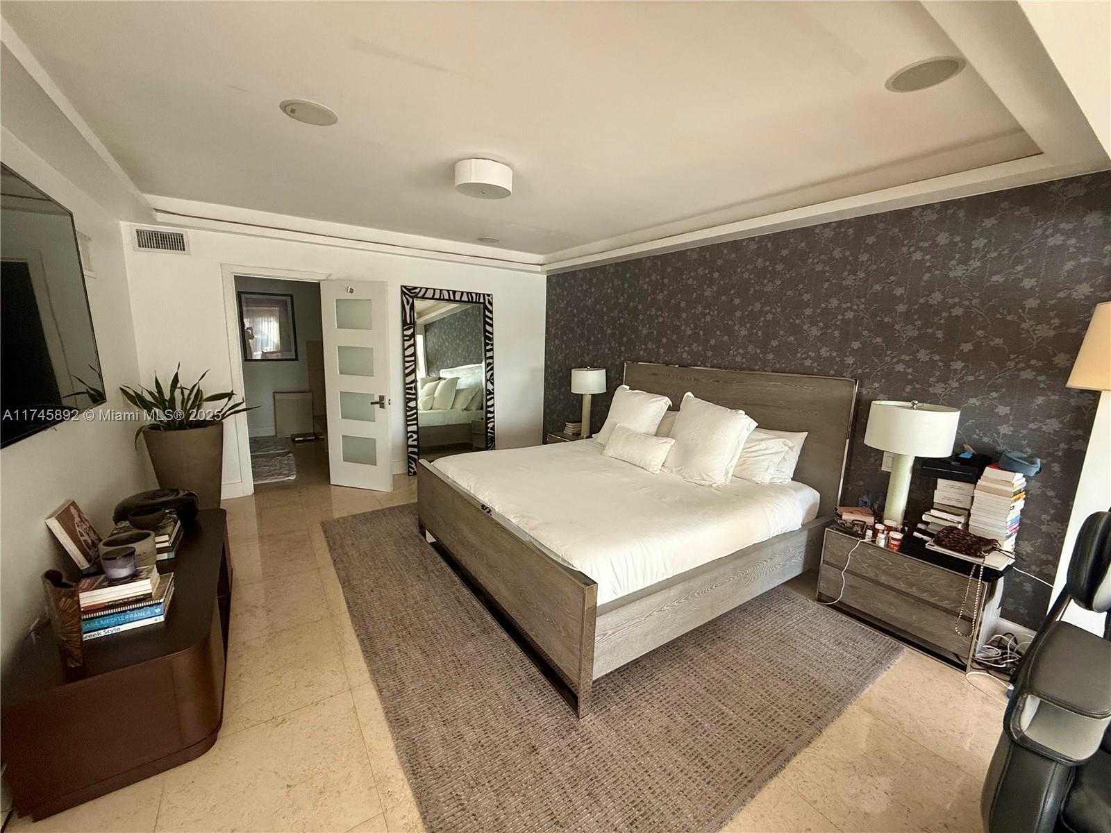Small Image of 1670 DAYTONIA RD, Miami Beach Number 21