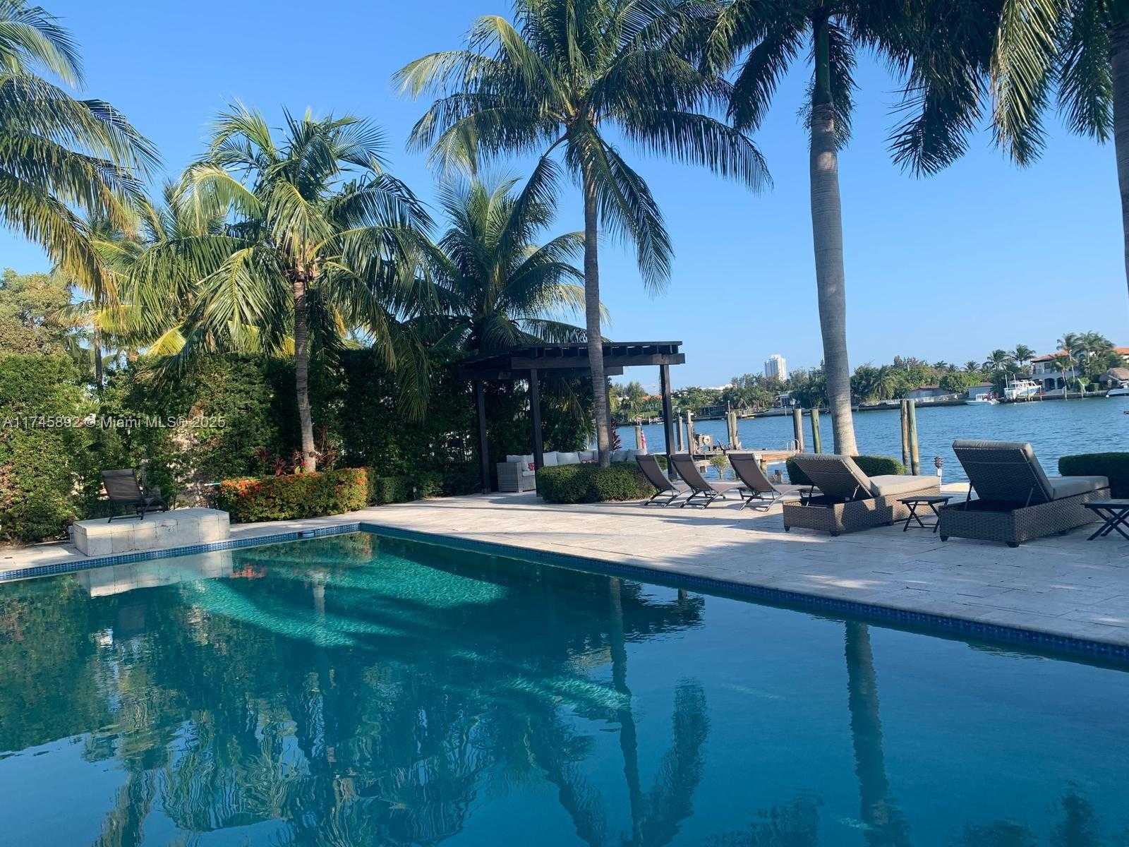 Small Image of 1670 DAYTONIA RD, Miami Beach Number 8