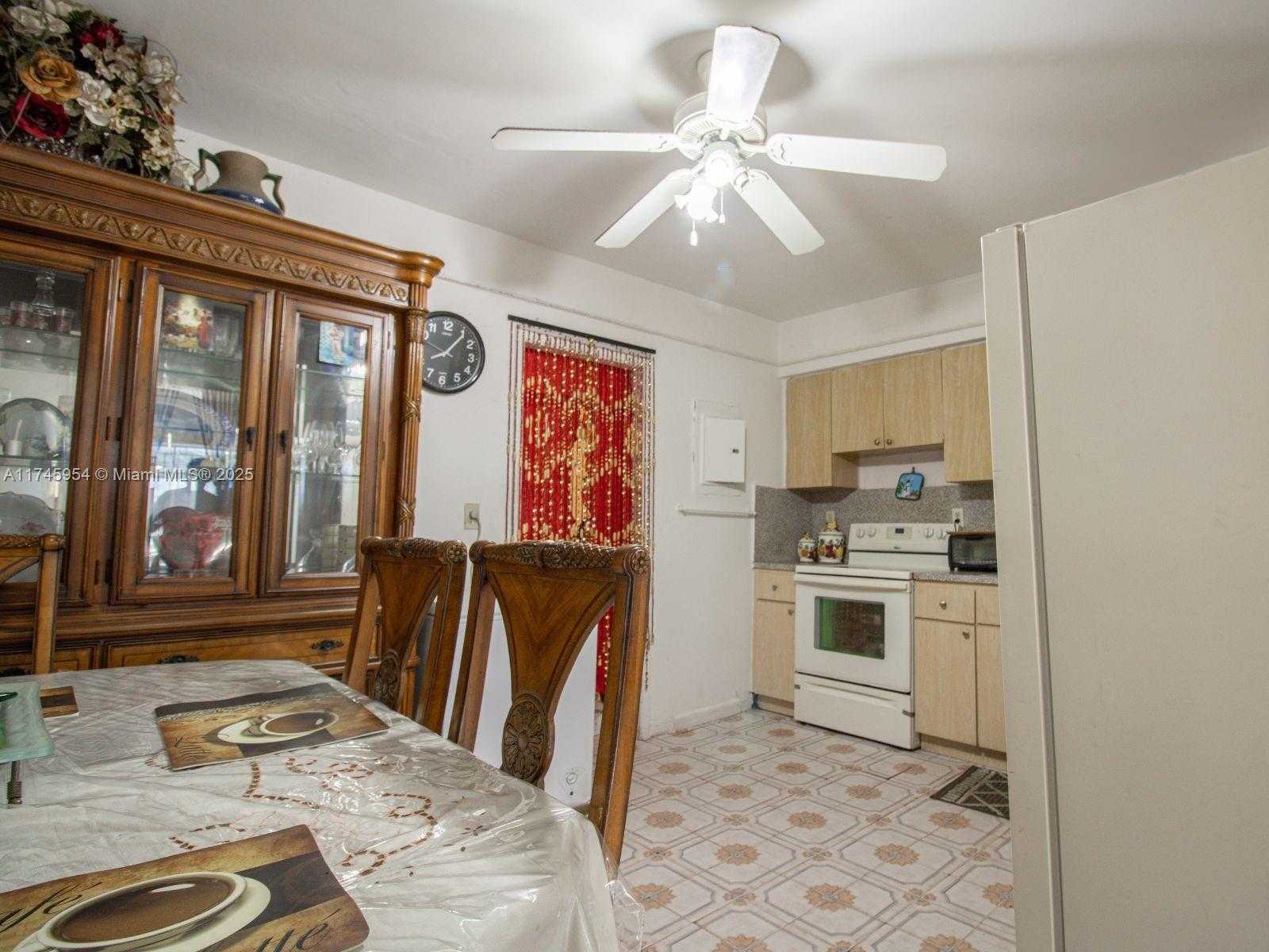 Small Image of 13493 NORTH WEST 8TH AVE, North Miami Number 14