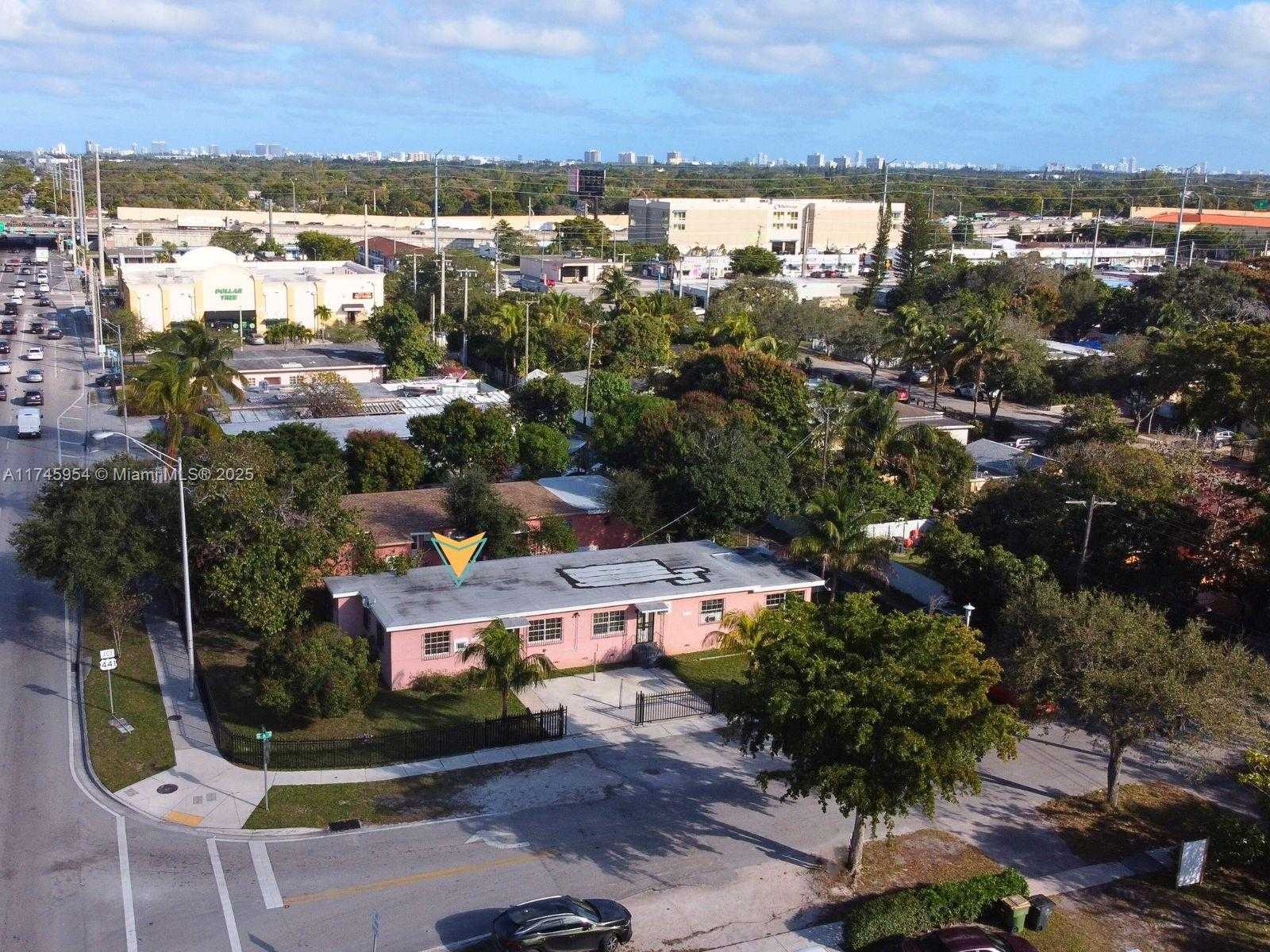 Small Image of 13493 NORTH WEST 8TH AVE, North Miami Number 22