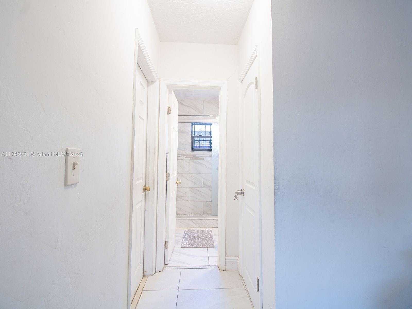 Small Image of 13493 NORTH WEST 8TH AVE, North Miami Number 9