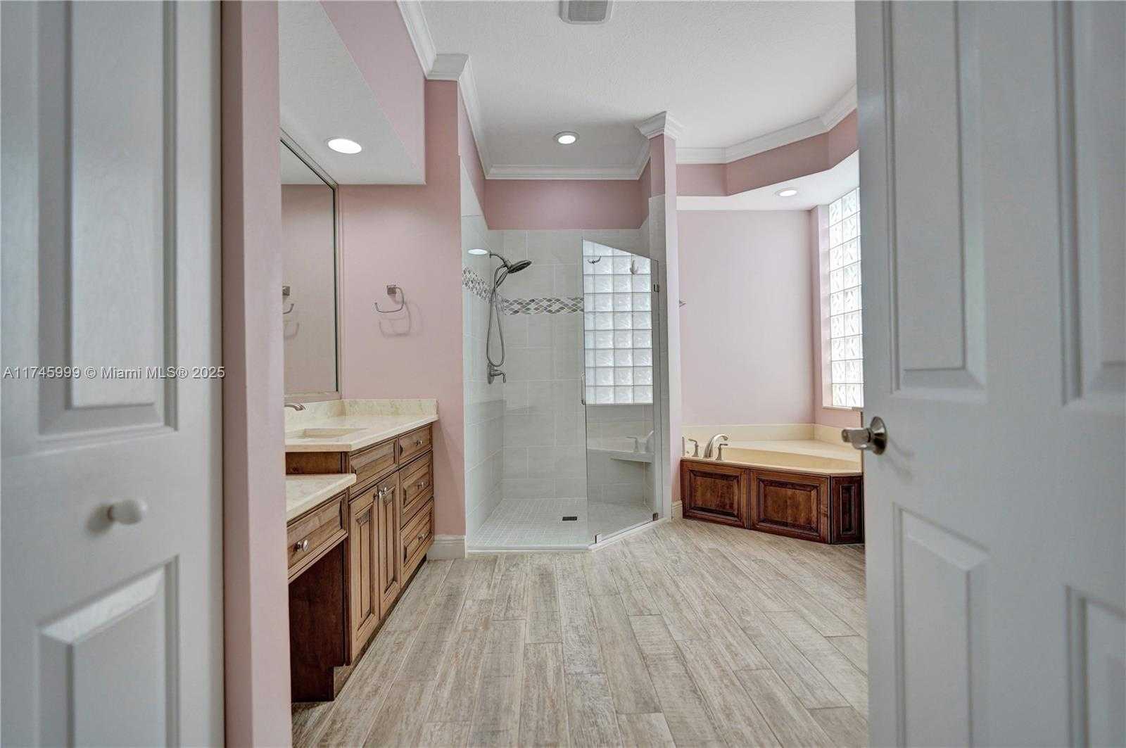 Small Image of 9741 SPRAY DR, West Palm Beach Number 56