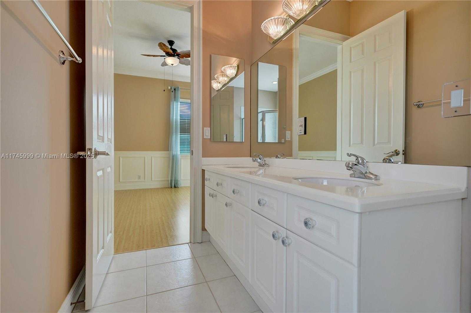 Small Image of 9741 SPRAY DR, West Palm Beach Number 97