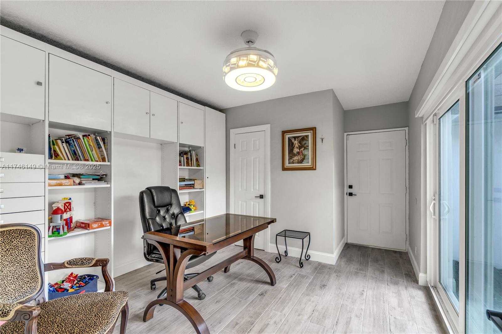 Small Image of 5601 WHITE CEDAR LN, Tamarac Number 18