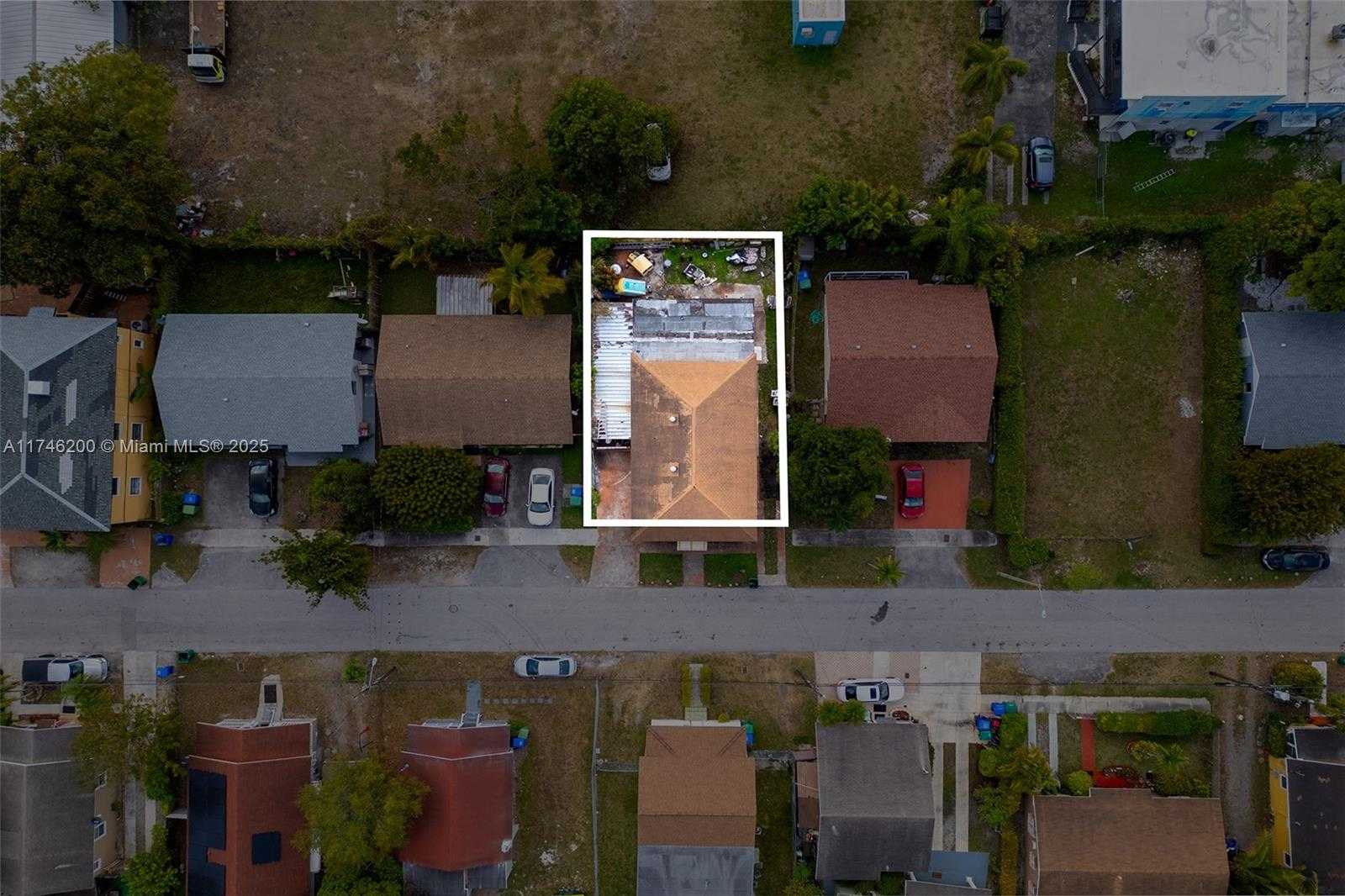 Small Image of 3780 FLORIDA AVE, Coconut Grove Number 5