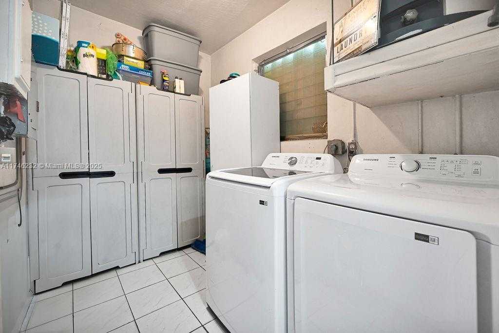 Small Image of 713 SOUTH WEST 6TH AVE, Hallandale Beach Number 12