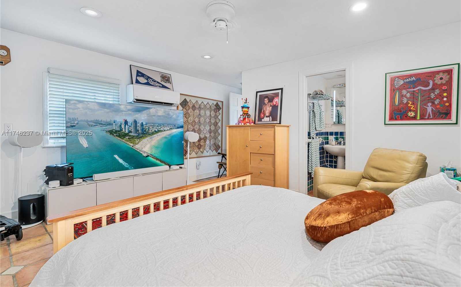 Small Image of 4421 POST AVE, Miami Beach Number 22