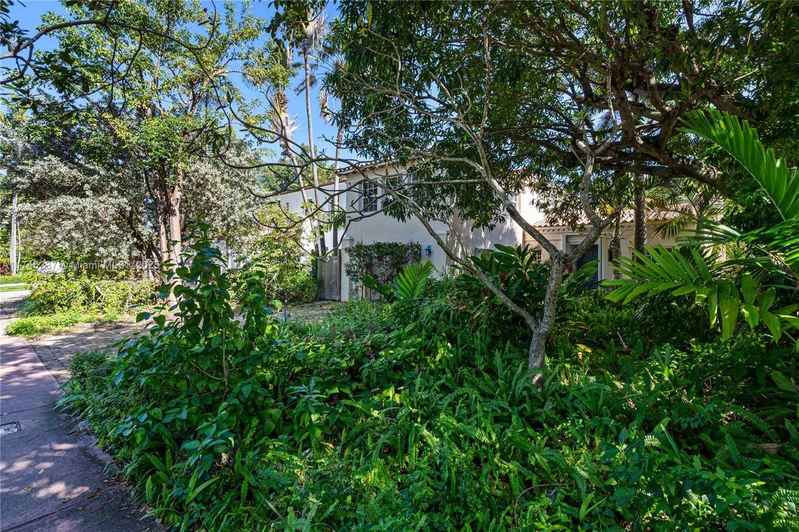 Small Image of 4421 POST AVE, Miami Beach Number 32