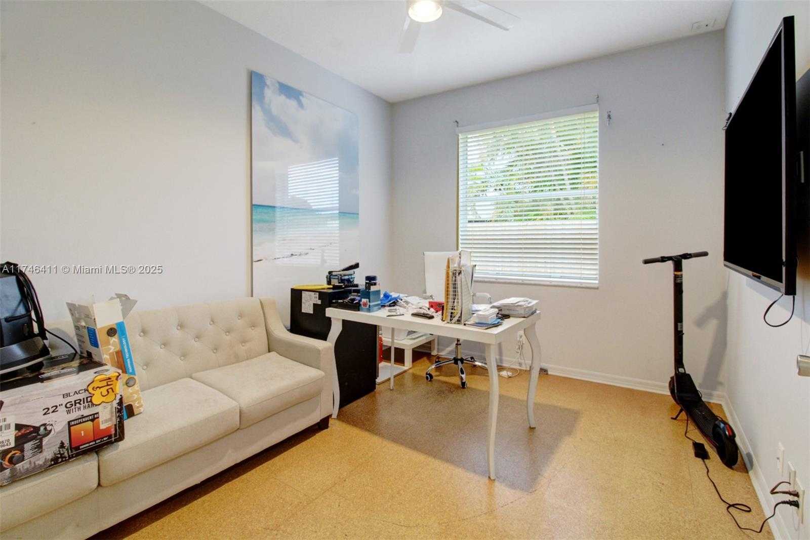 Small Image of 6041 SUPERIOR BLVD, Davie Number 17