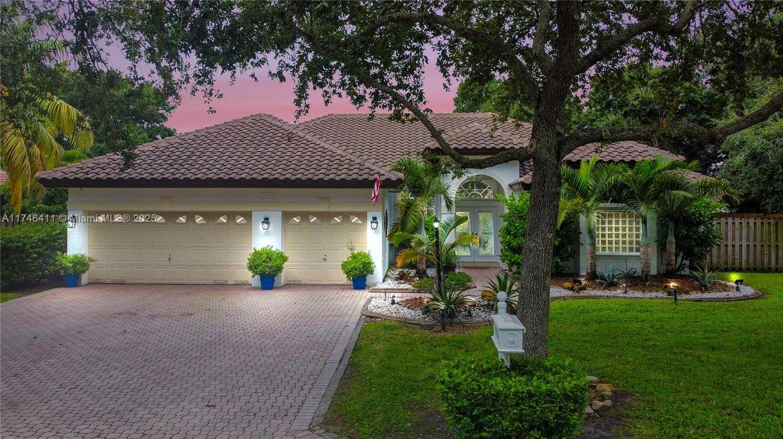 Small Image of 6041 SUPERIOR BLVD, Davie Number 23