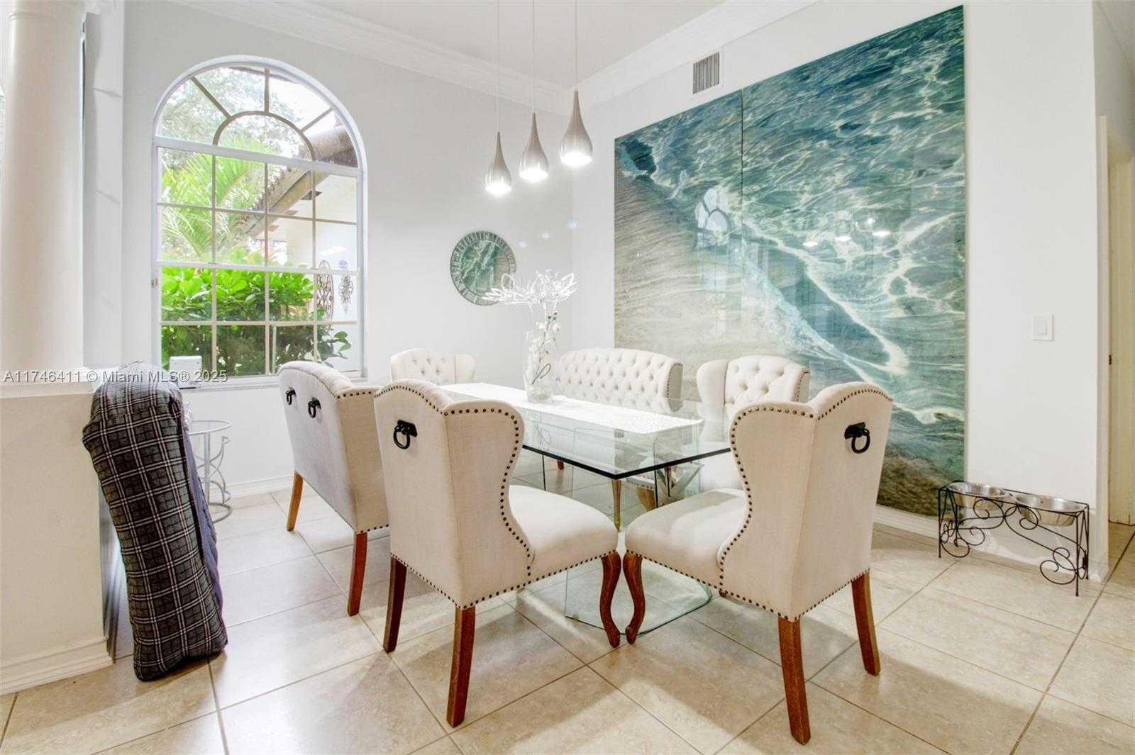 Small Image of 6041 SUPERIOR BLVD, Davie Number 6