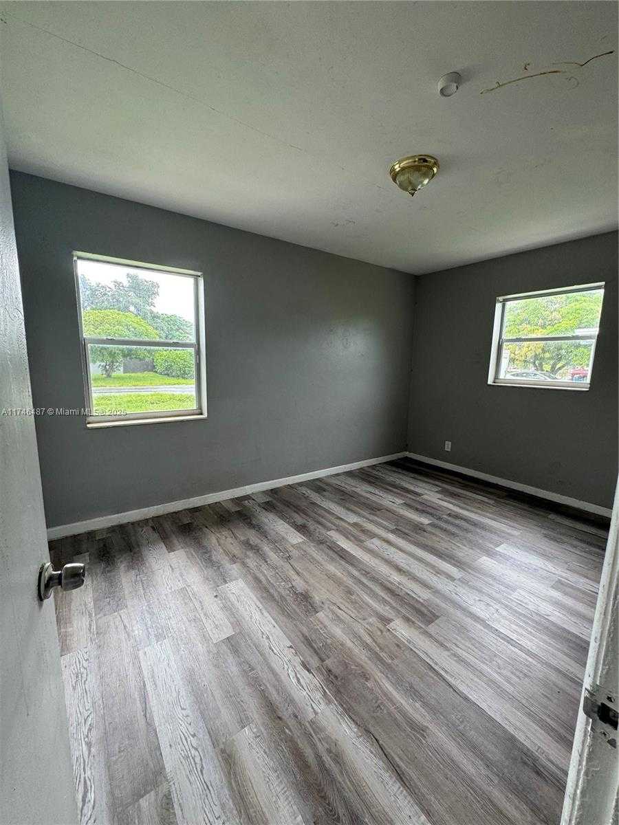 Small Image of 1209 NORTH WEST 19TH AVE, Fort Lauderdale Number 11