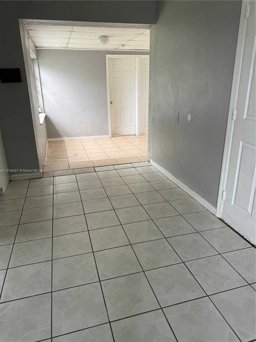 Small Image of 1209 NORTH WEST 19TH AVE, Fort Lauderdale Number 16