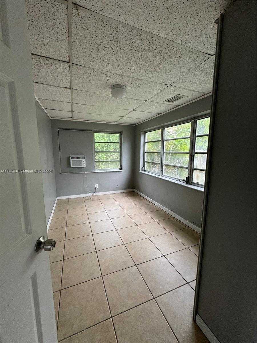 Small Image of 1209 NORTH WEST 19TH AVE, Fort Lauderdale Number 5