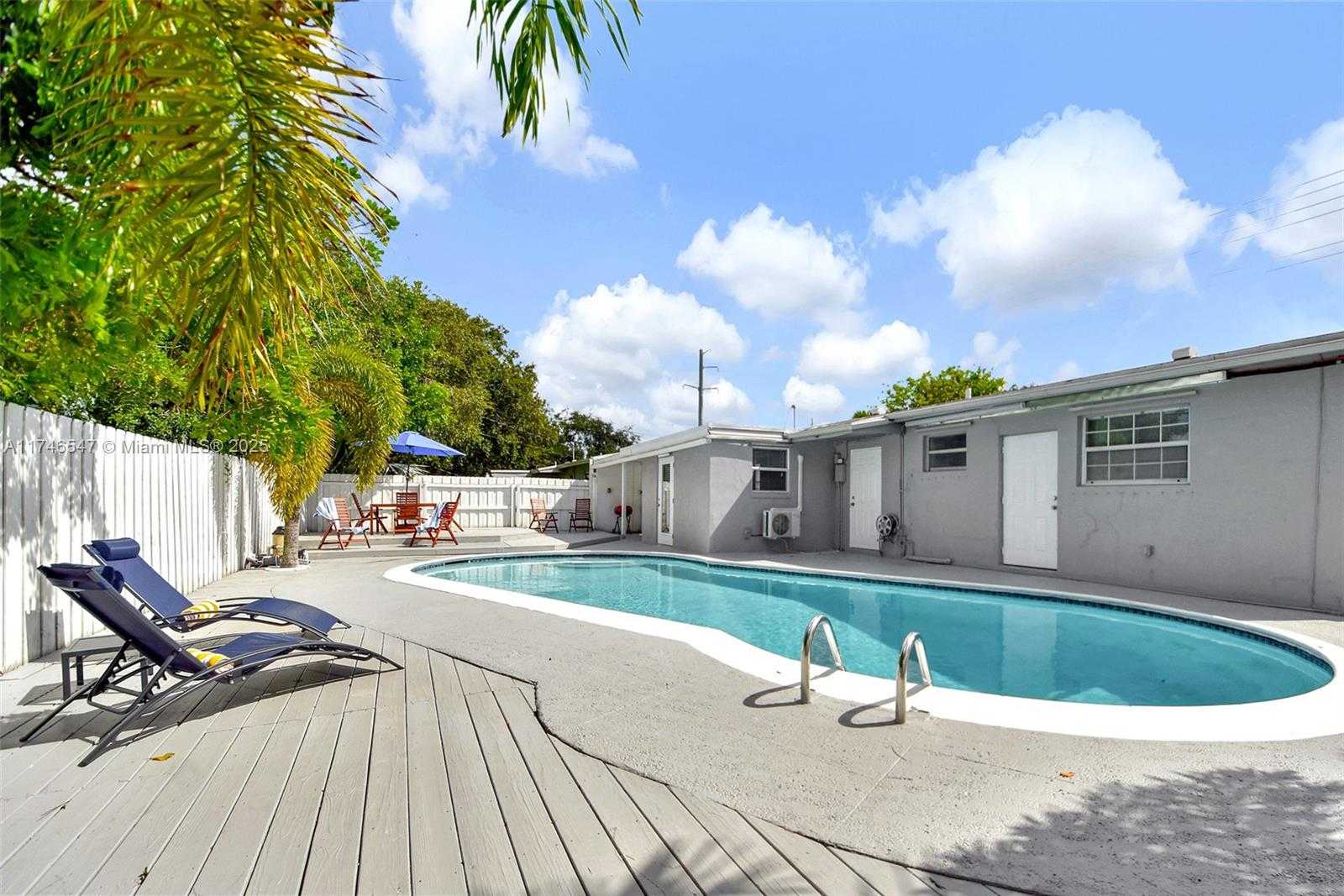 Small Image of 730 NORTH 64TH AVE, Hollywood Number 13