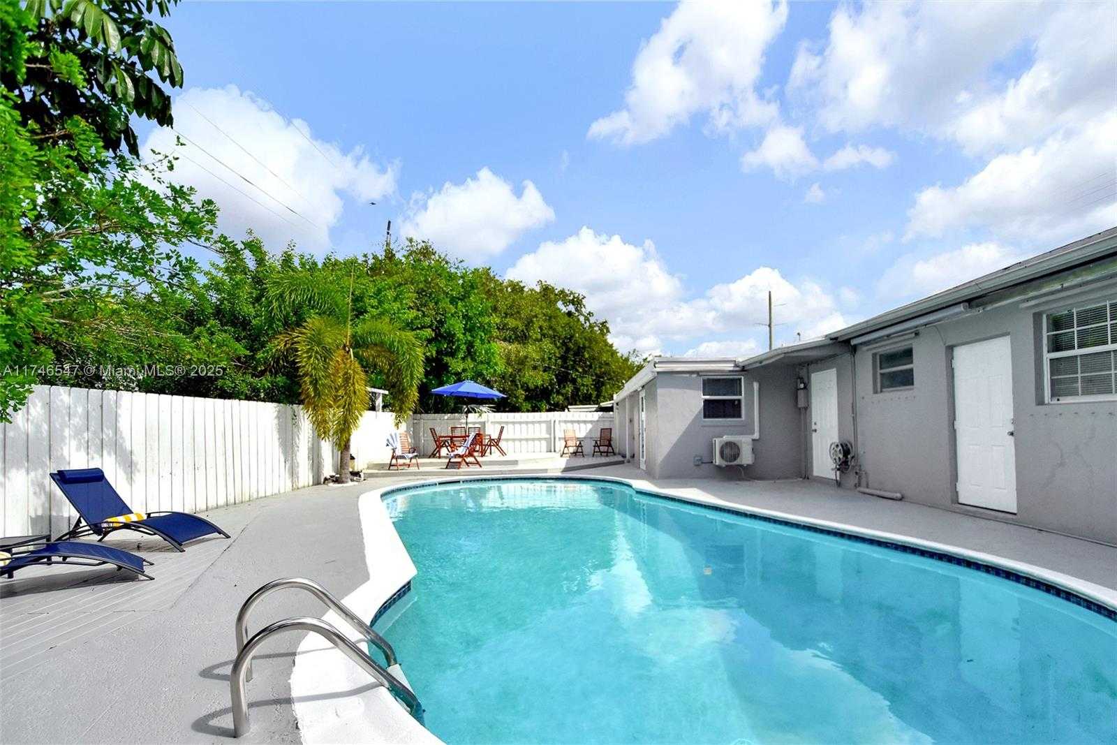 Small Image of 730 NORTH 64TH AVE, Hollywood Number 14