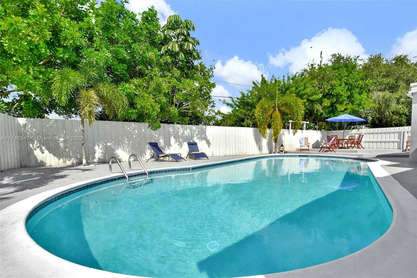 Small Image of 730 NORTH 64TH AVE, Hollywood Number 16