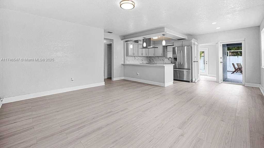 Small Image of 730 NORTH 64TH AVE, Hollywood Number 25