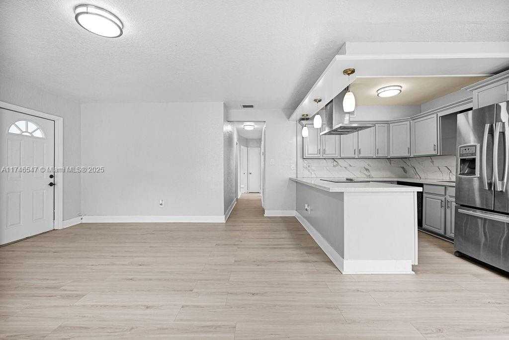 Small Image of 730 NORTH 64TH AVE, Hollywood Number 26