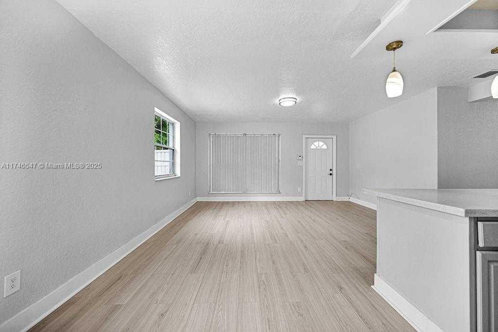 Small Image of 730 NORTH 64TH AVE, Hollywood Number 28