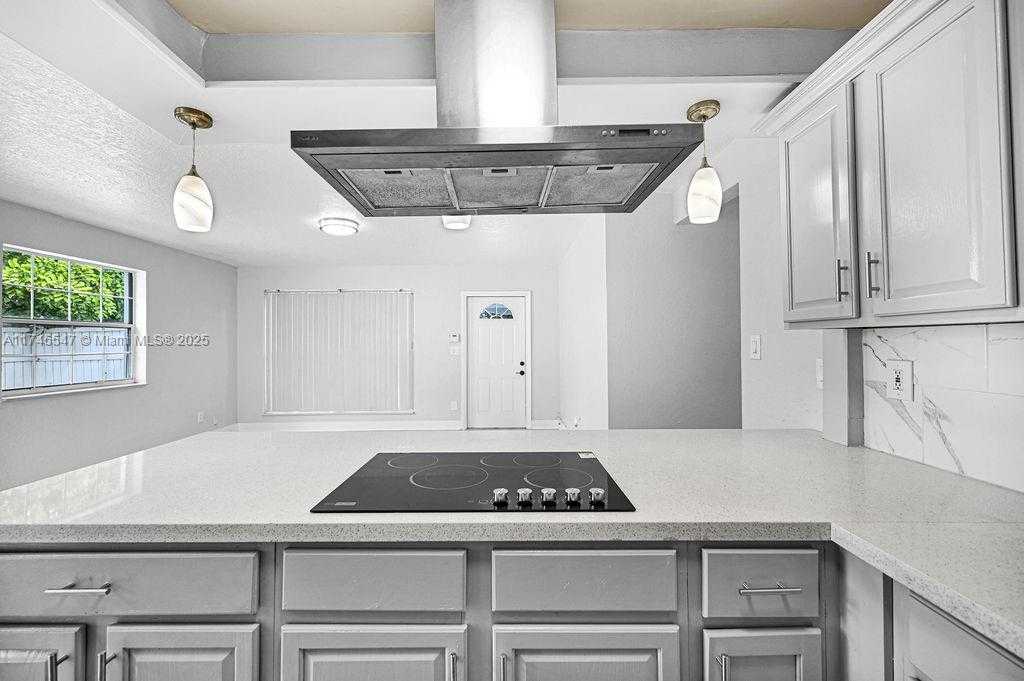 Small Image of 730 NORTH 64TH AVE, Hollywood Number 32
