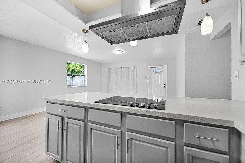 Small Image of 730 NORTH 64TH AVE, Hollywood Number 33