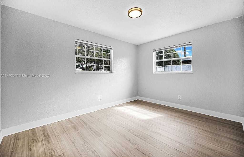 Small Image of 730 NORTH 64TH AVE, Hollywood Number 41
