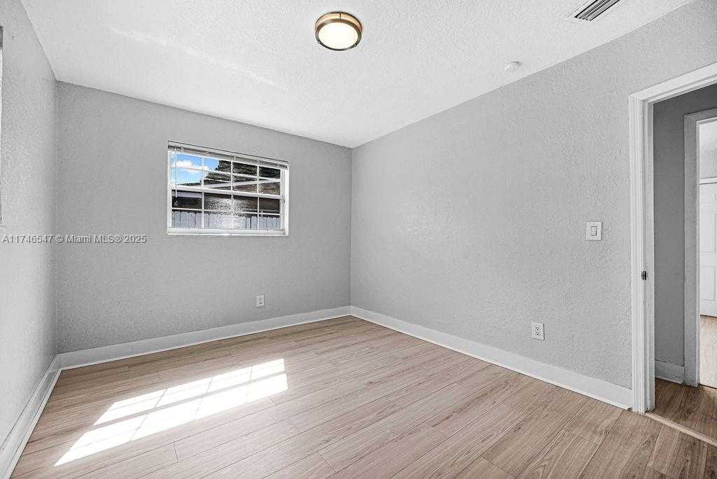 Small Image of 730 NORTH 64TH AVE, Hollywood Number 42