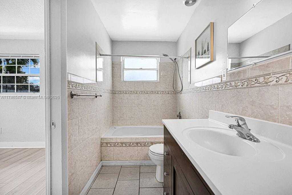 Small Image of 730 NORTH 64TH AVE, Hollywood Number 44