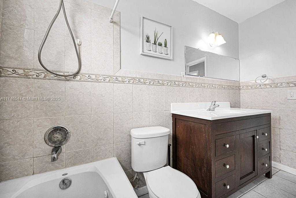 Small Image of 730 NORTH 64TH AVE, Hollywood Number 45
