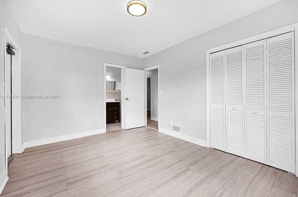 Small Image of 730 NORTH 64TH AVE, Hollywood Number 47