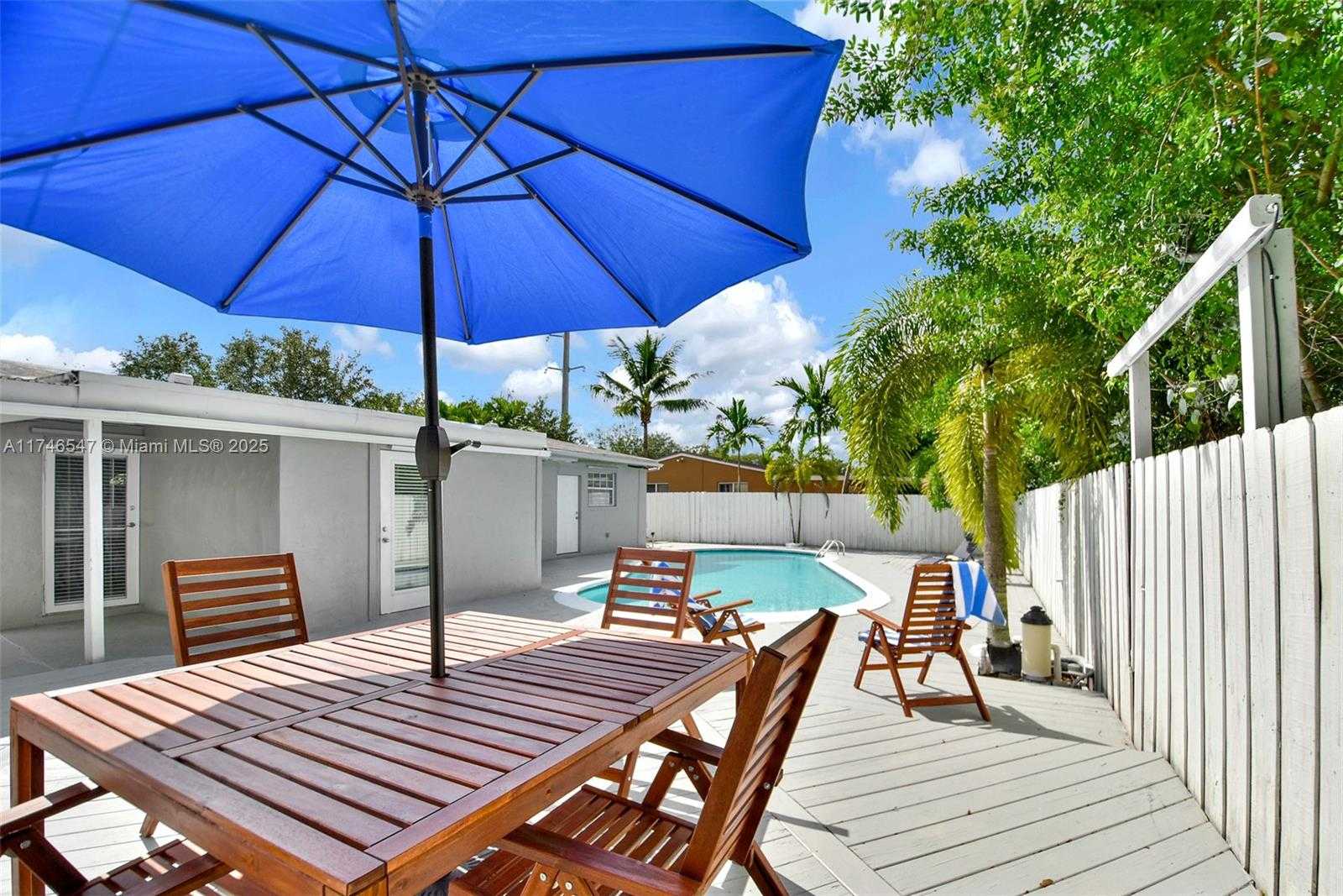 Small Image of 730 NORTH 64TH AVE, Hollywood Number 6