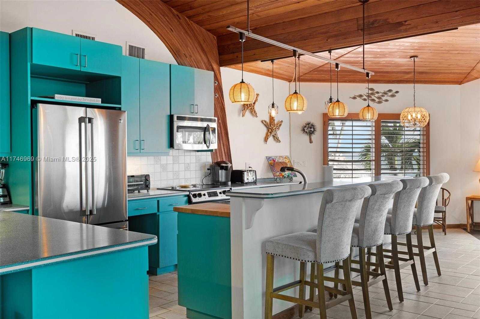 Small Image of 815 EAST SHORE DR, Lower Keys Number 11