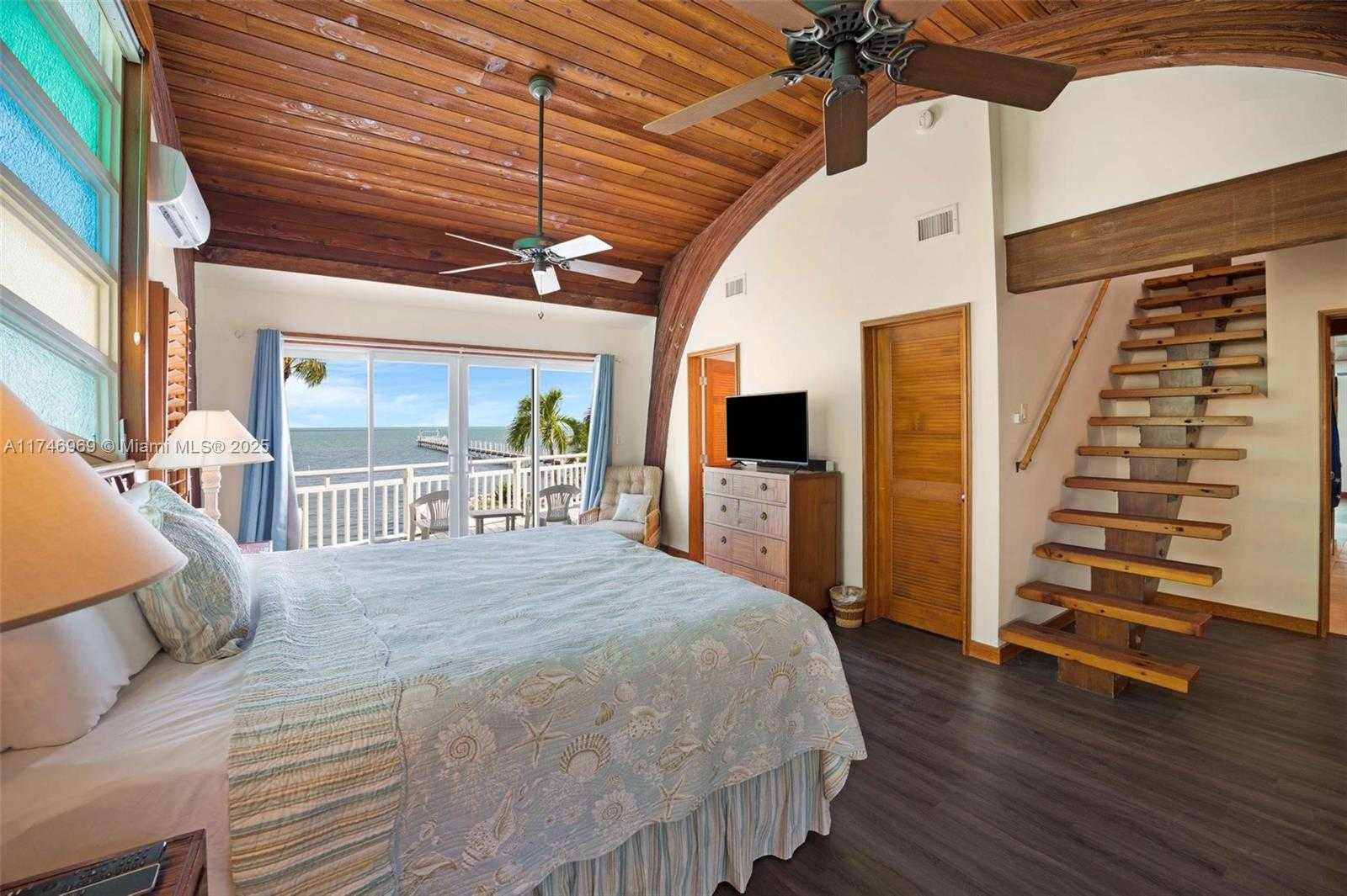 Small Image of 815 EAST SHORE DR, Lower Keys Number 23