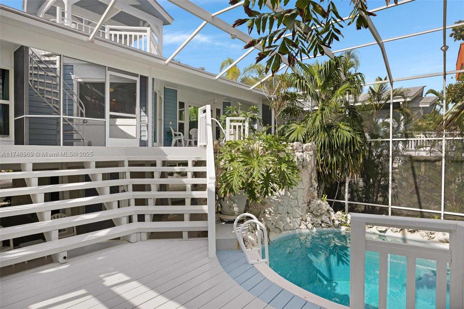 Small Image of 815 EAST SHORE DR, Lower Keys Number 40