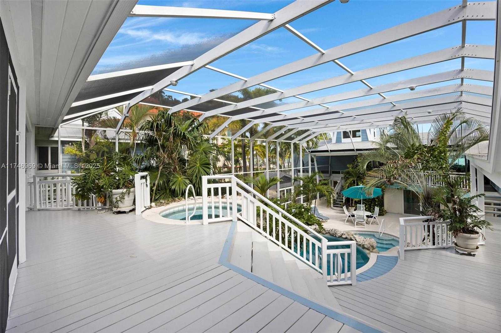 Small Image of 815 EAST SHORE DR, Lower Keys Number 41