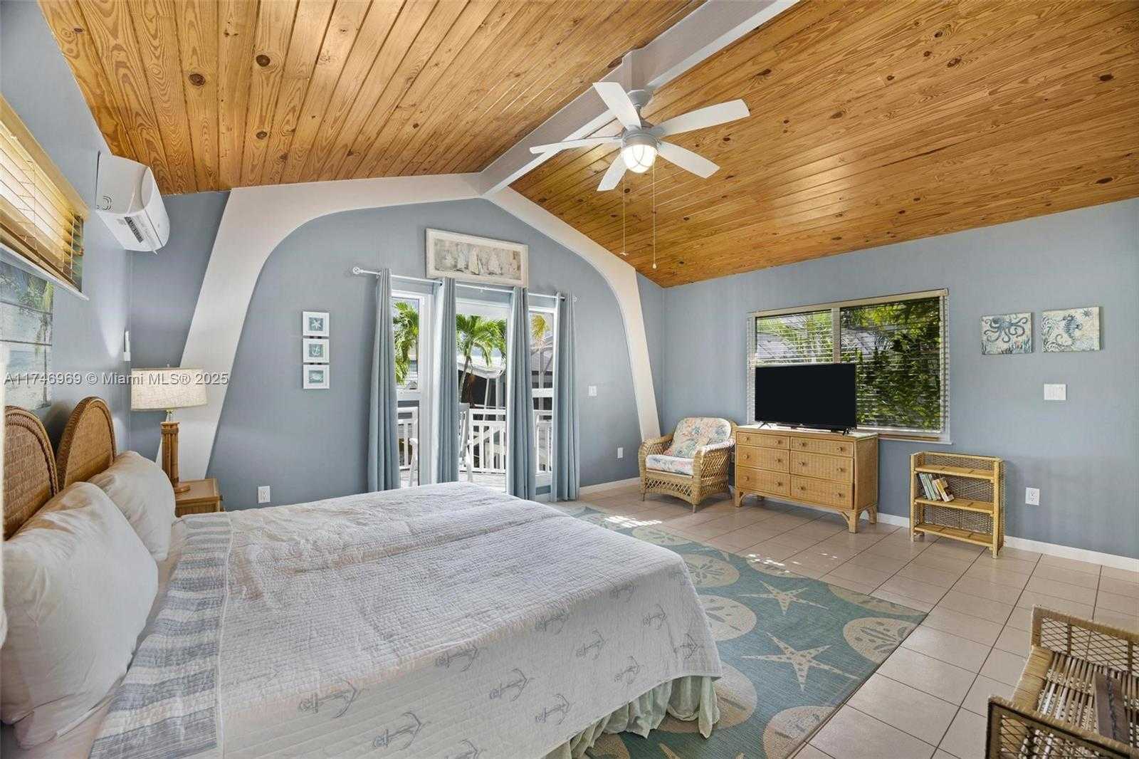 Small Image of 815 EAST SHORE DR, Lower Keys Number 49