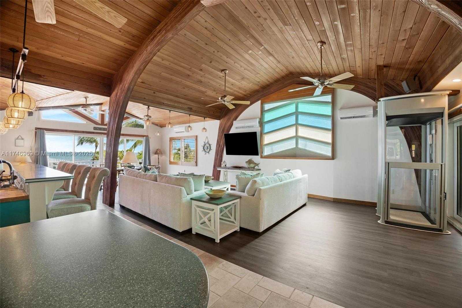Small Image of 815 EAST SHORE DR, Lower Keys Number 5