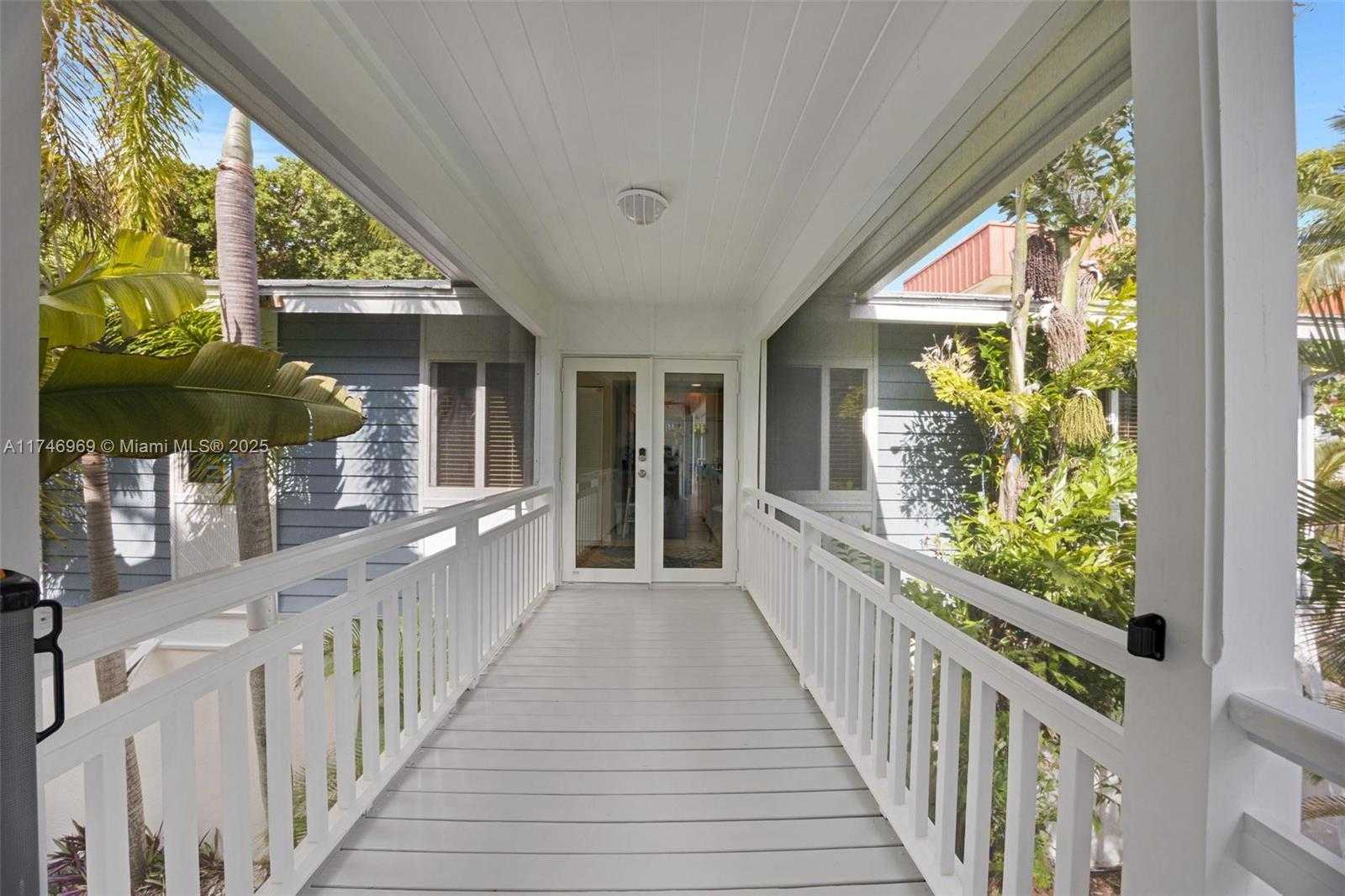 Small Image of 815 EAST SHORE DR, Lower Keys Number 55